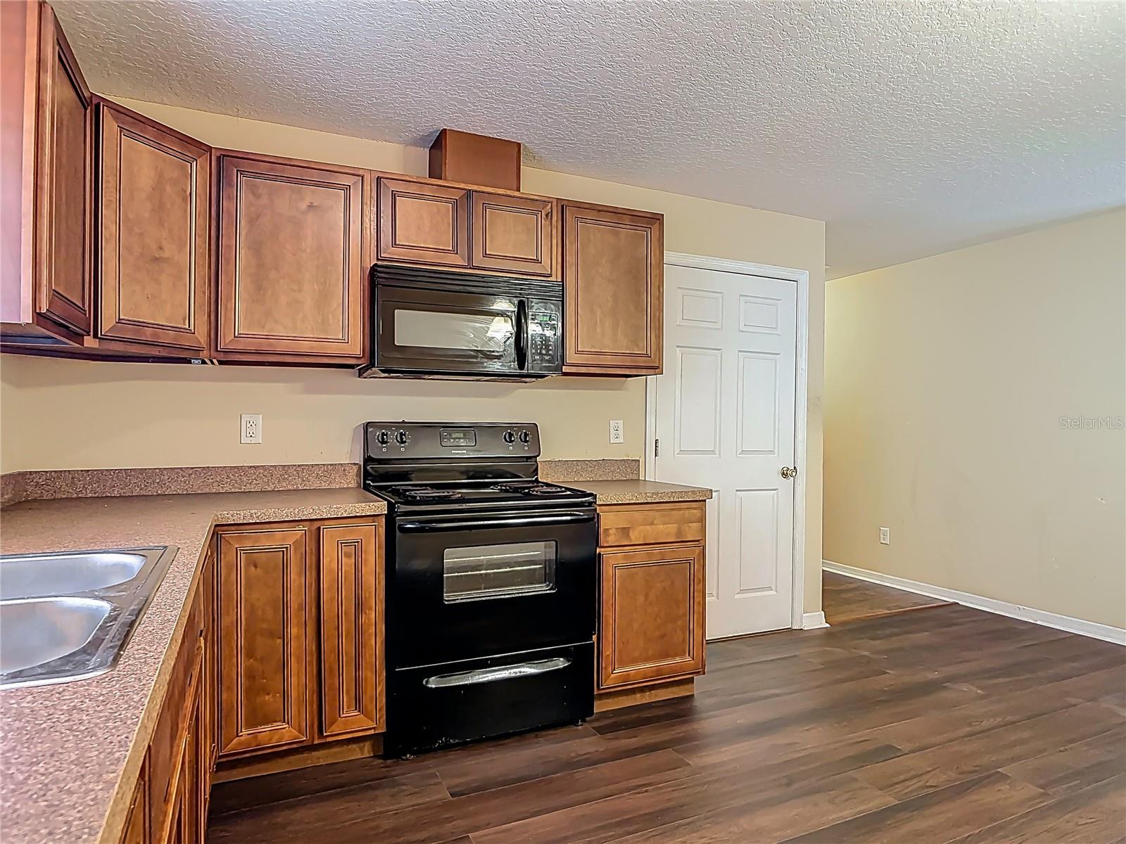 COLEE 18-17-34 - Residential