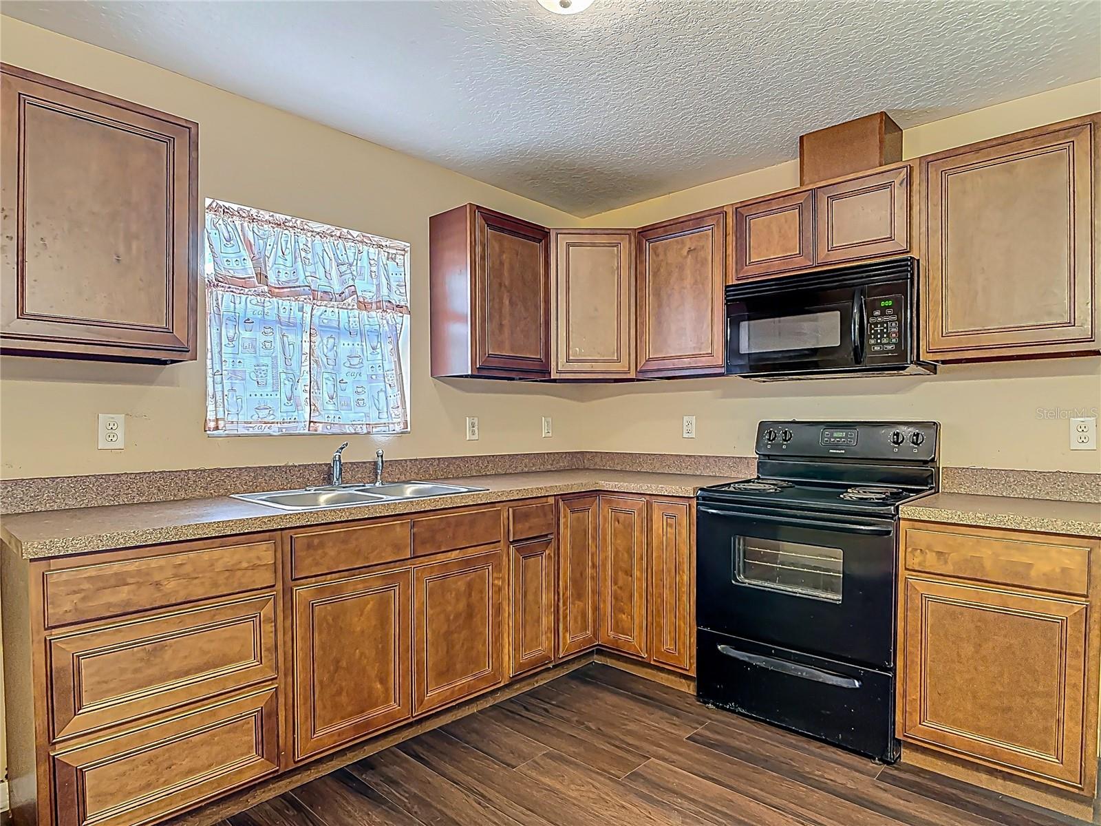 COLEE 18-17-34 - Residential