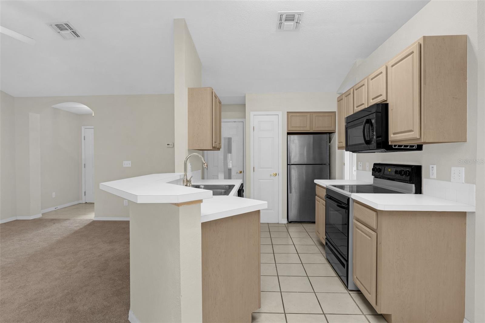 2404 SW 20TH TERRACE