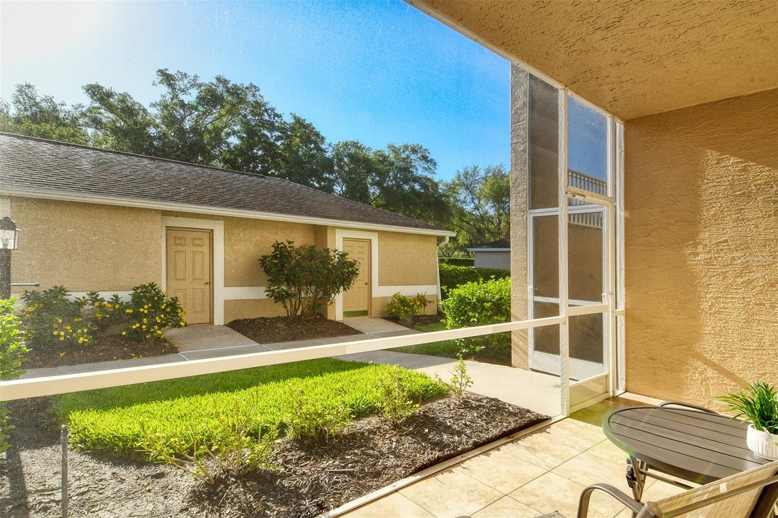 HERITAGE OAKS GOLF & COUNTRY CLUB - Residential