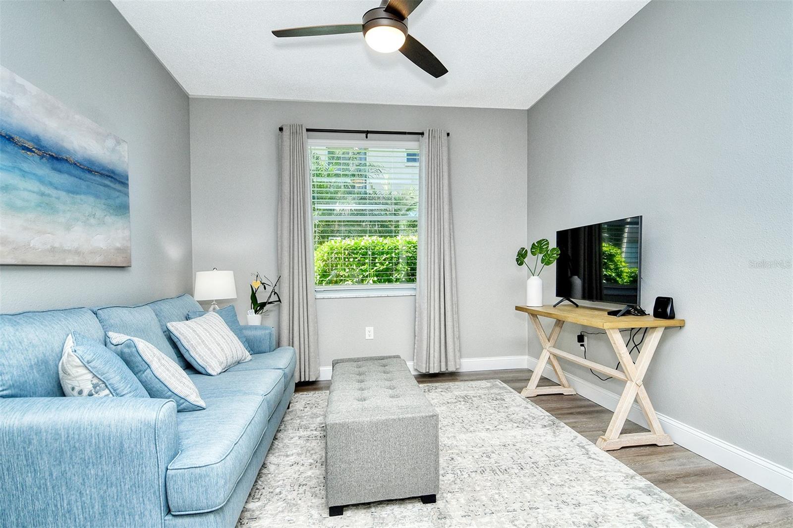 HERITAGE OAKS GOLF & COUNTRY CLUB - Residential