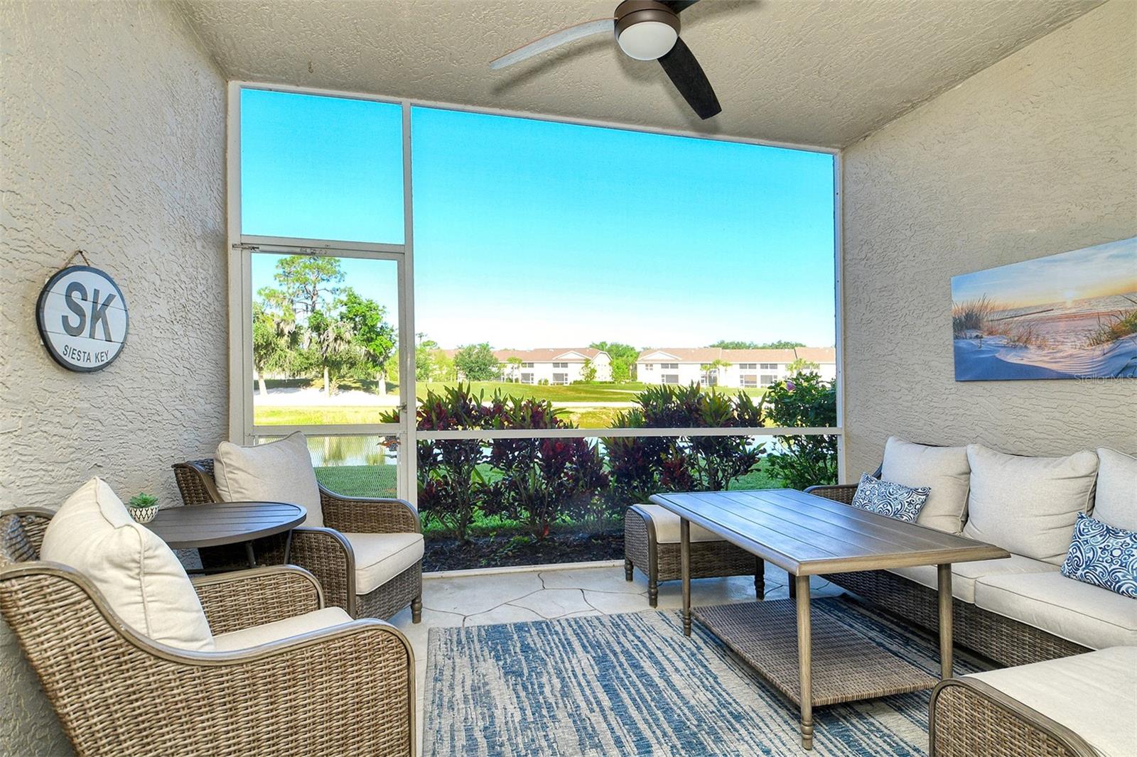 HERITAGE OAKS GOLF & COUNTRY CLUB - Residential