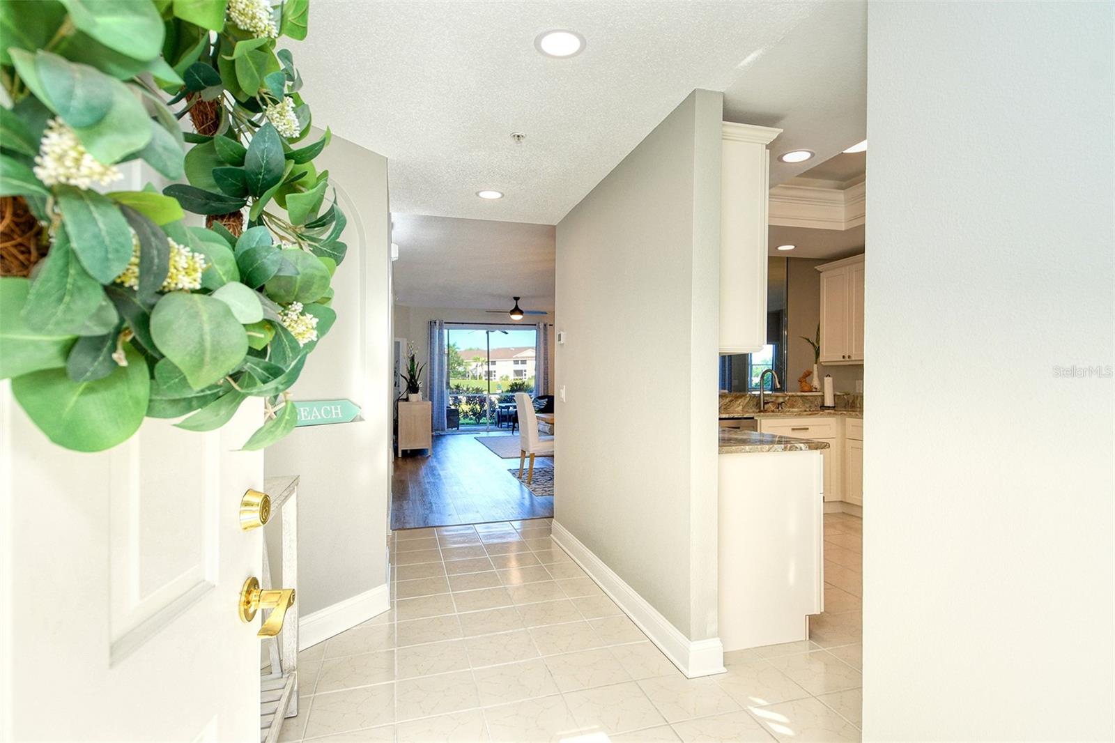 HERITAGE OAKS GOLF & COUNTRY CLUB - Residential