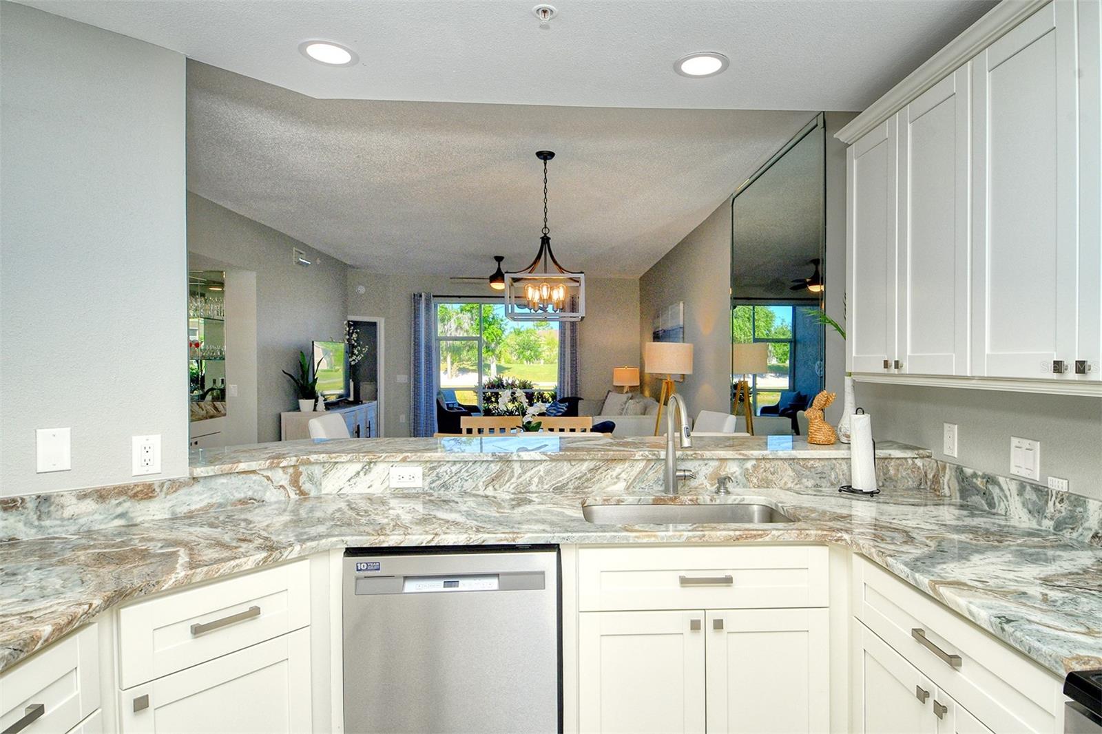 HERITAGE OAKS GOLF & COUNTRY CLUB - Residential