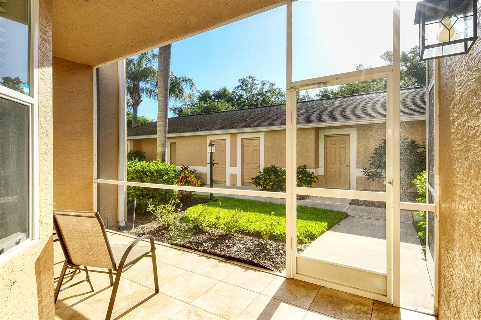 HERITAGE OAKS GOLF & COUNTRY CLUB - Residential