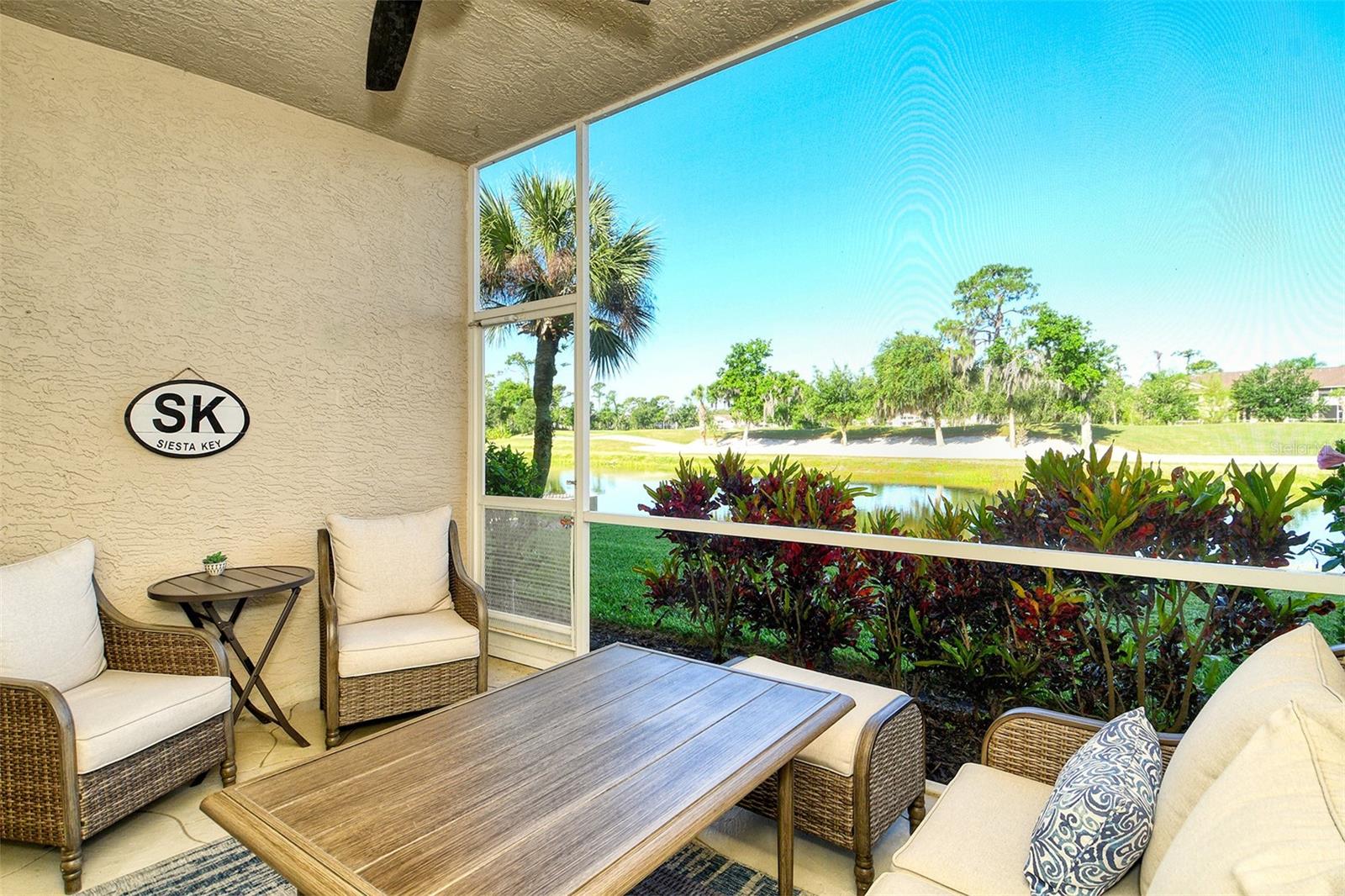 HERITAGE OAKS GOLF & COUNTRY CLUB - Residential