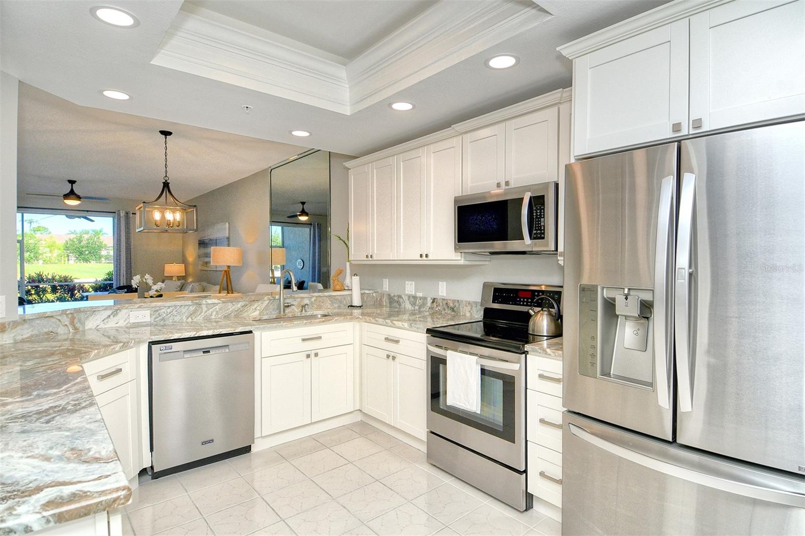 HERITAGE OAKS GOLF & COUNTRY CLUB - Residential