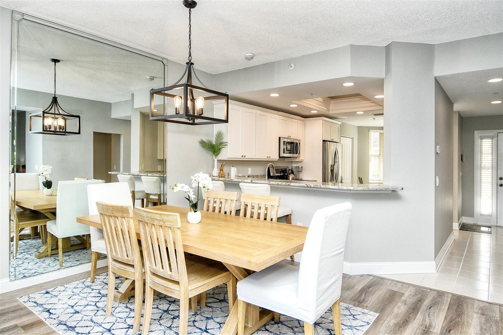 HERITAGE OAKS GOLF & COUNTRY CLUB - Residential