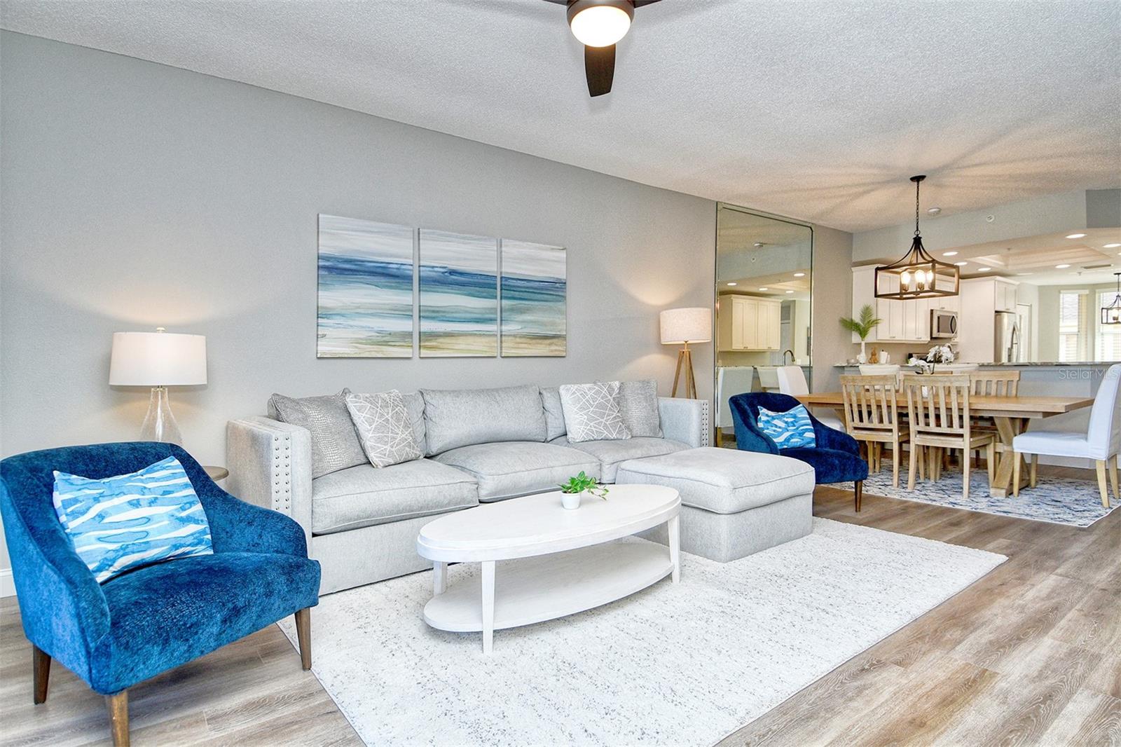 HERITAGE OAKS GOLF & COUNTRY CLUB - Residential