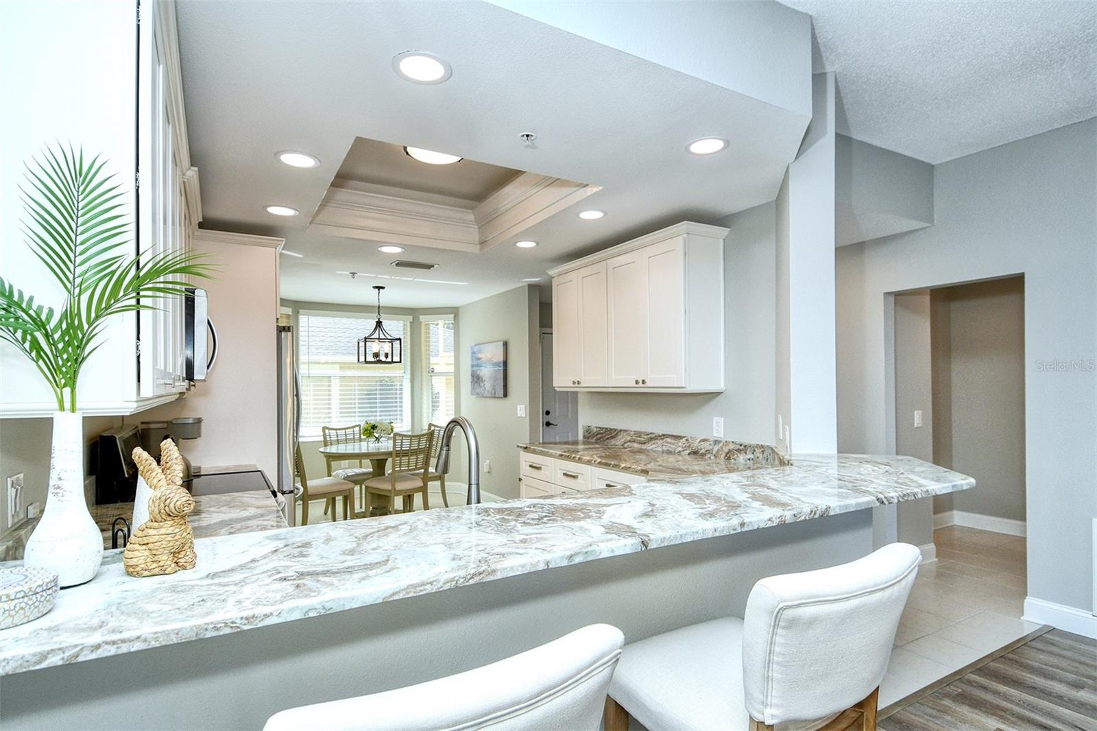 HERITAGE OAKS GOLF & COUNTRY CLUB - Residential