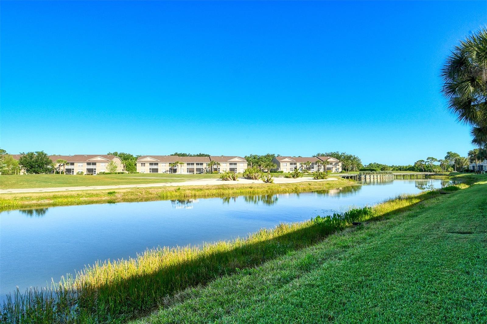 HERITAGE OAKS GOLF & COUNTRY CLUB - Residential