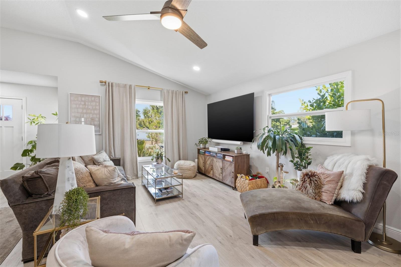 AVALON - Residential