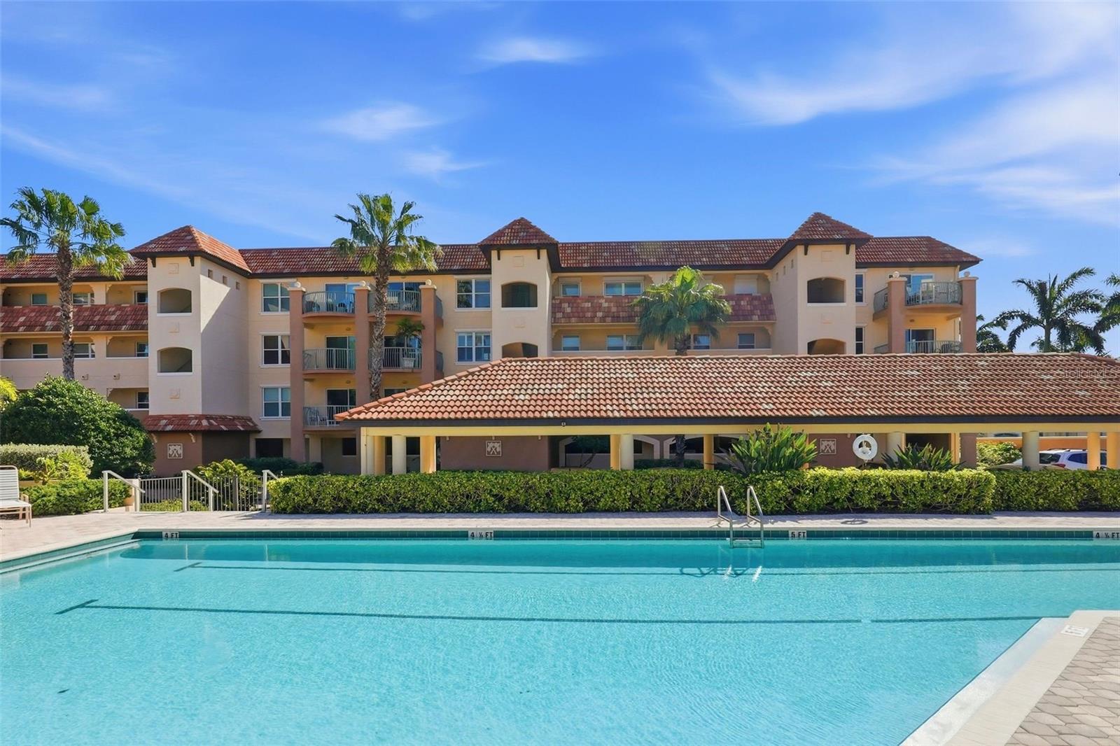 HIDDEN LAGOON AT ARROWHEAD POINT - Residential