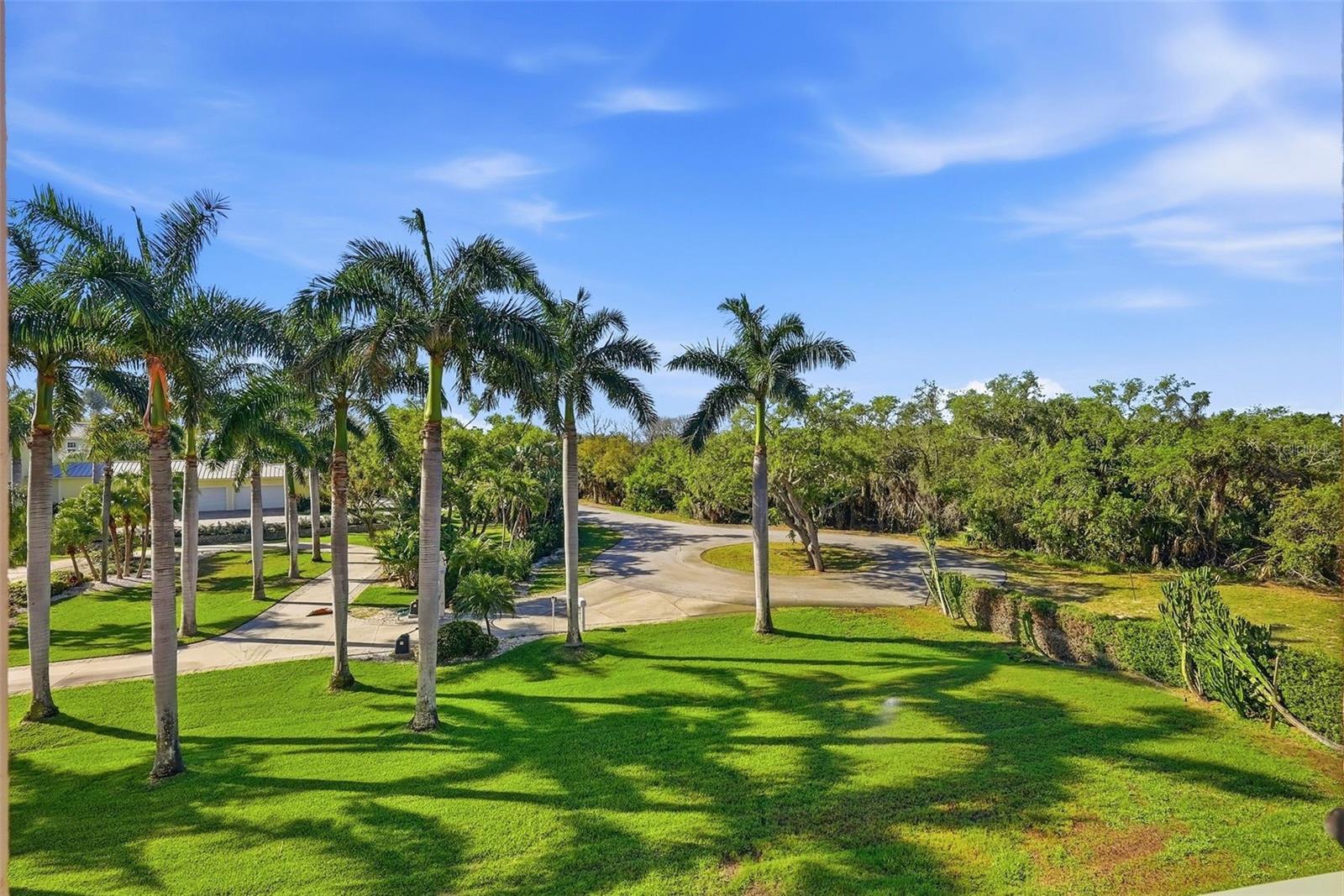 HIDDEN LAGOON AT ARROWHEAD POINT - Residential