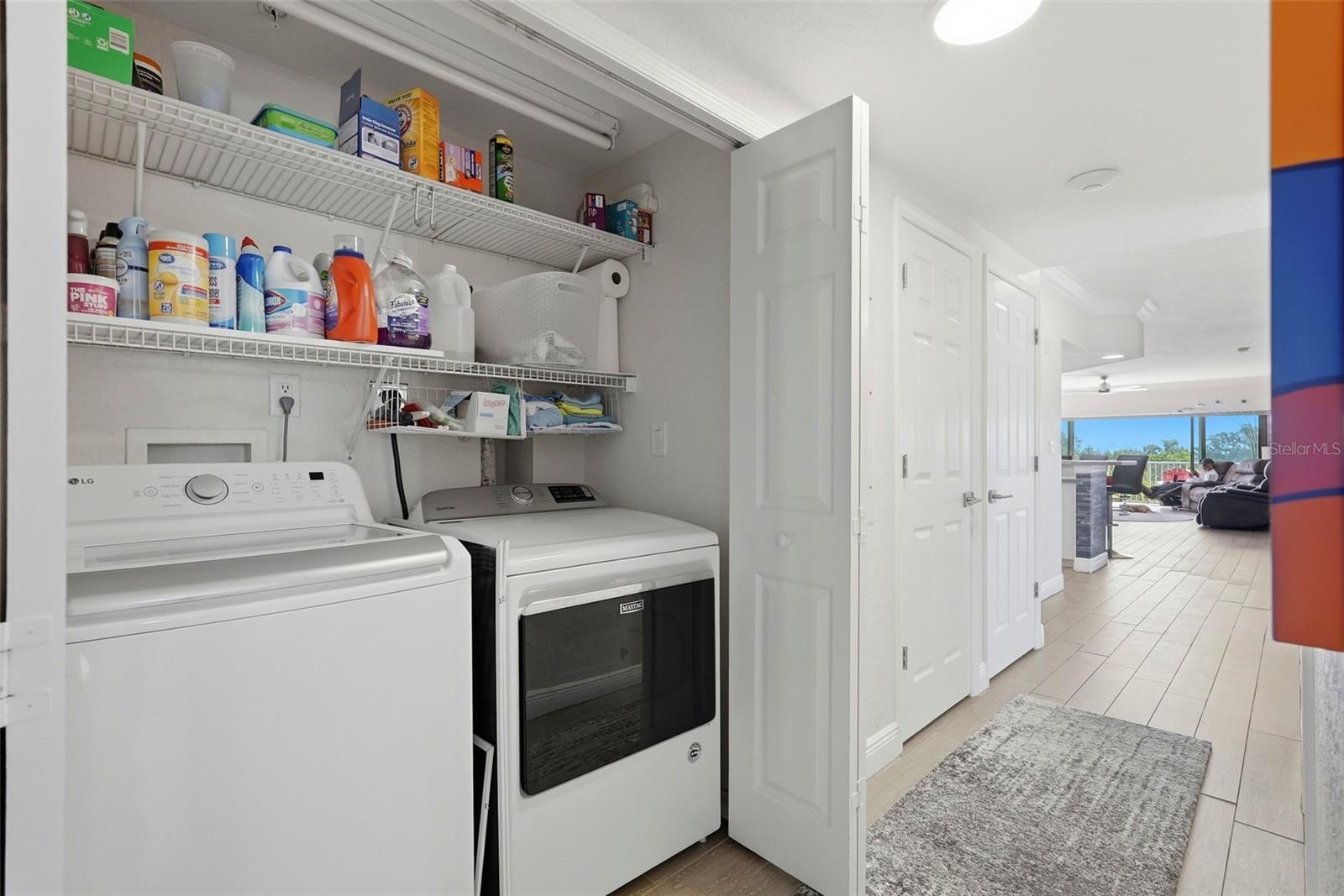 HIDDEN LAGOON AT ARROWHEAD POINT - Residential