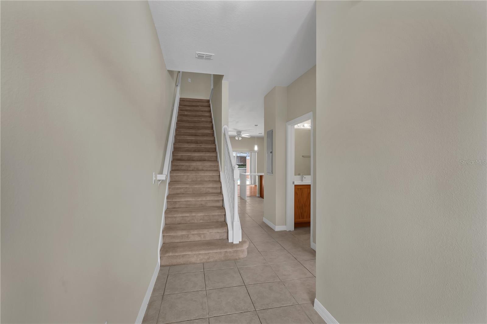 1413 RETREAT CIRCLE