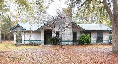 A home in FORT WHITE