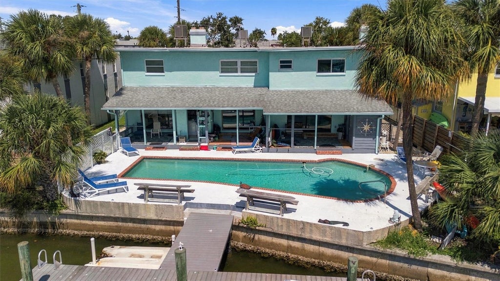 Photo of 225 116th Avenue #225C, Treasure Island, FL 33706 (MLS # TB8549168)