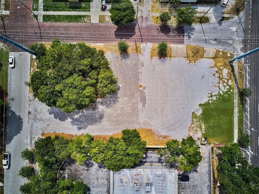 An exciting opportunity for developers right at the corner of 1st Avenue South and 35th Street South. This spot is perfect as it's the entrance to downtown and just a stone's throw from all the development happening in and around Central Avenue. The listing is for two lots with an intersecting alley that can be vacated. Multiple uses for this site with its CCS-1 Zoning, from townhomes to commercial space.