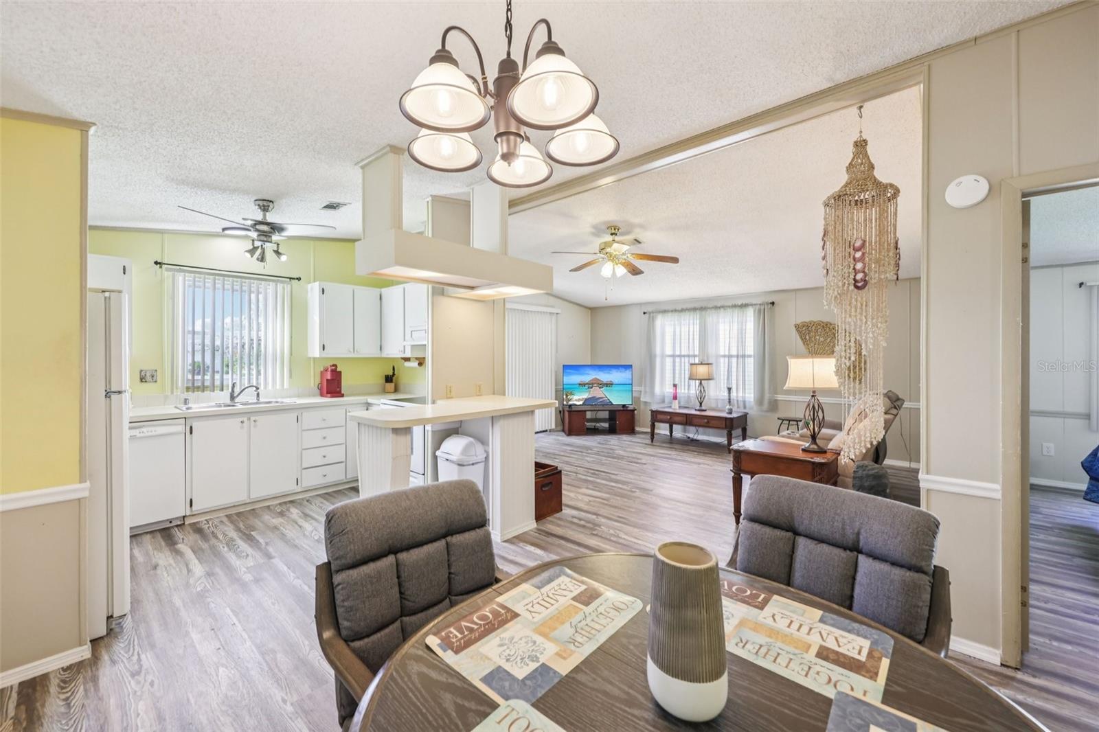 LADY LAKE ORANGE BLOSSOM GARDENS UNIT 06 - Residential