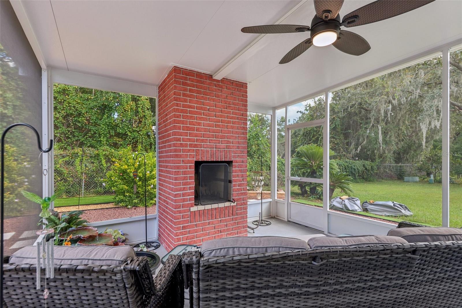 LADY LAKE ORANGE BLOSSOM GARDENS UNIT 06 - Residential