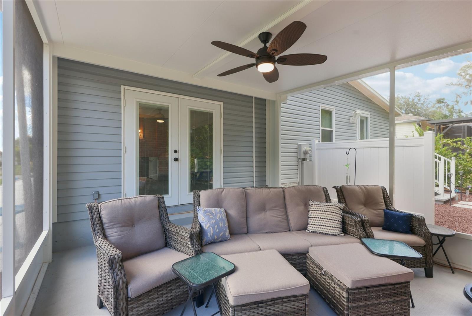 LADY LAKE ORANGE BLOSSOM GARDENS UNIT 06 - Residential