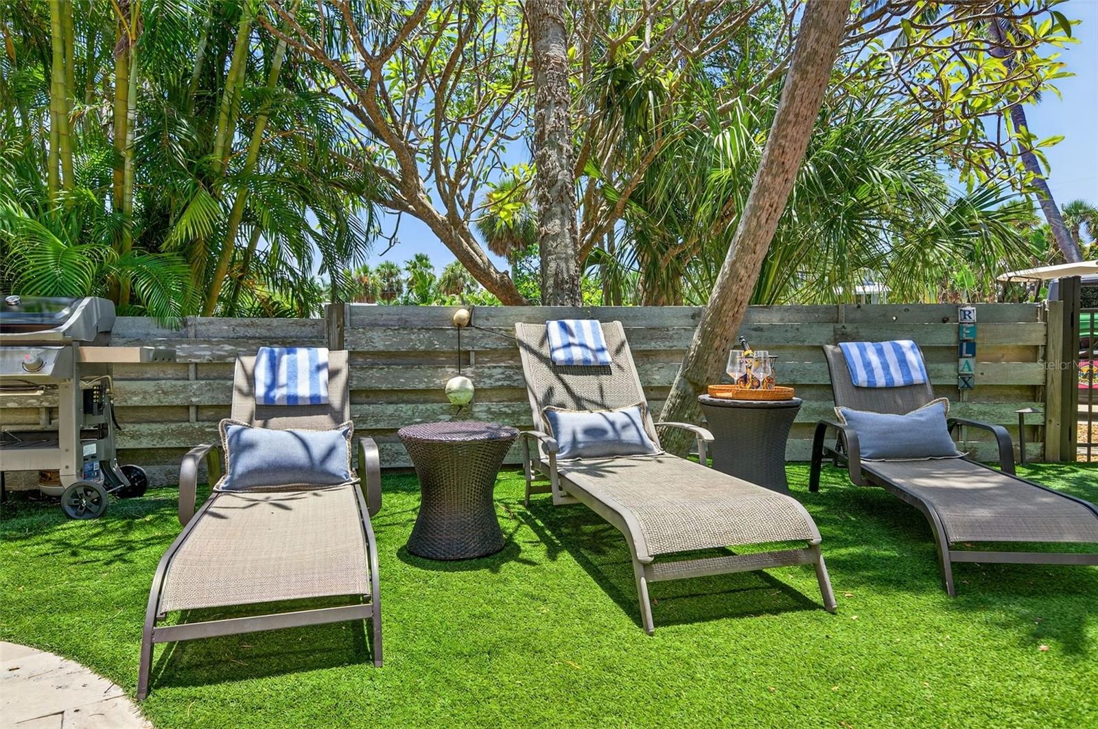 BAY PALMS ADD - Residential