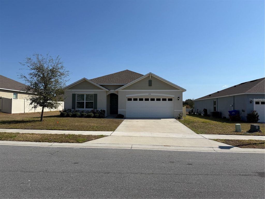 Photo of 1792 Henin Circle, Tavares, FL 32778 (MLS # G5108187)