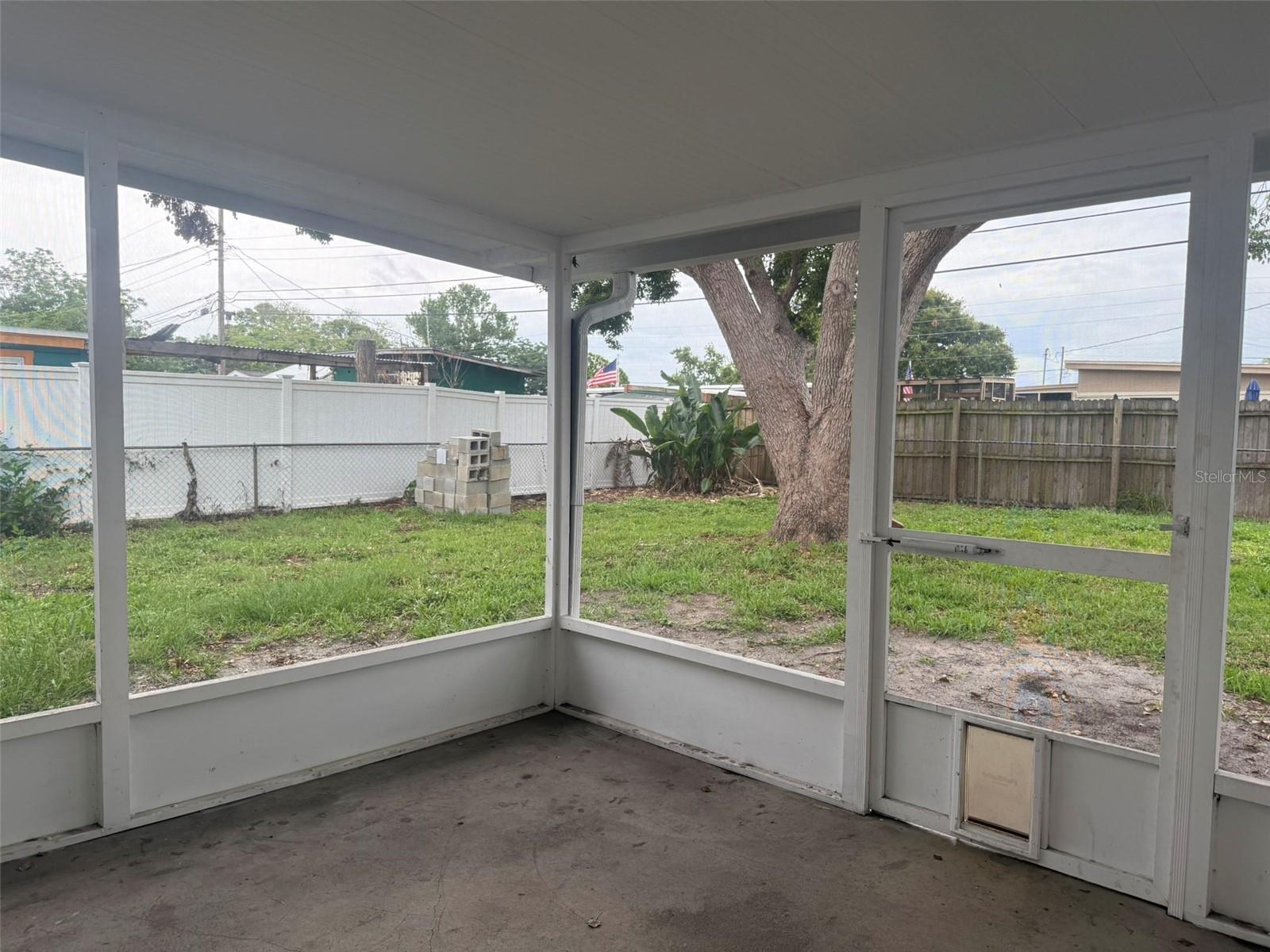 CRESTRIDGE 6TH ADD - Residential Lease
