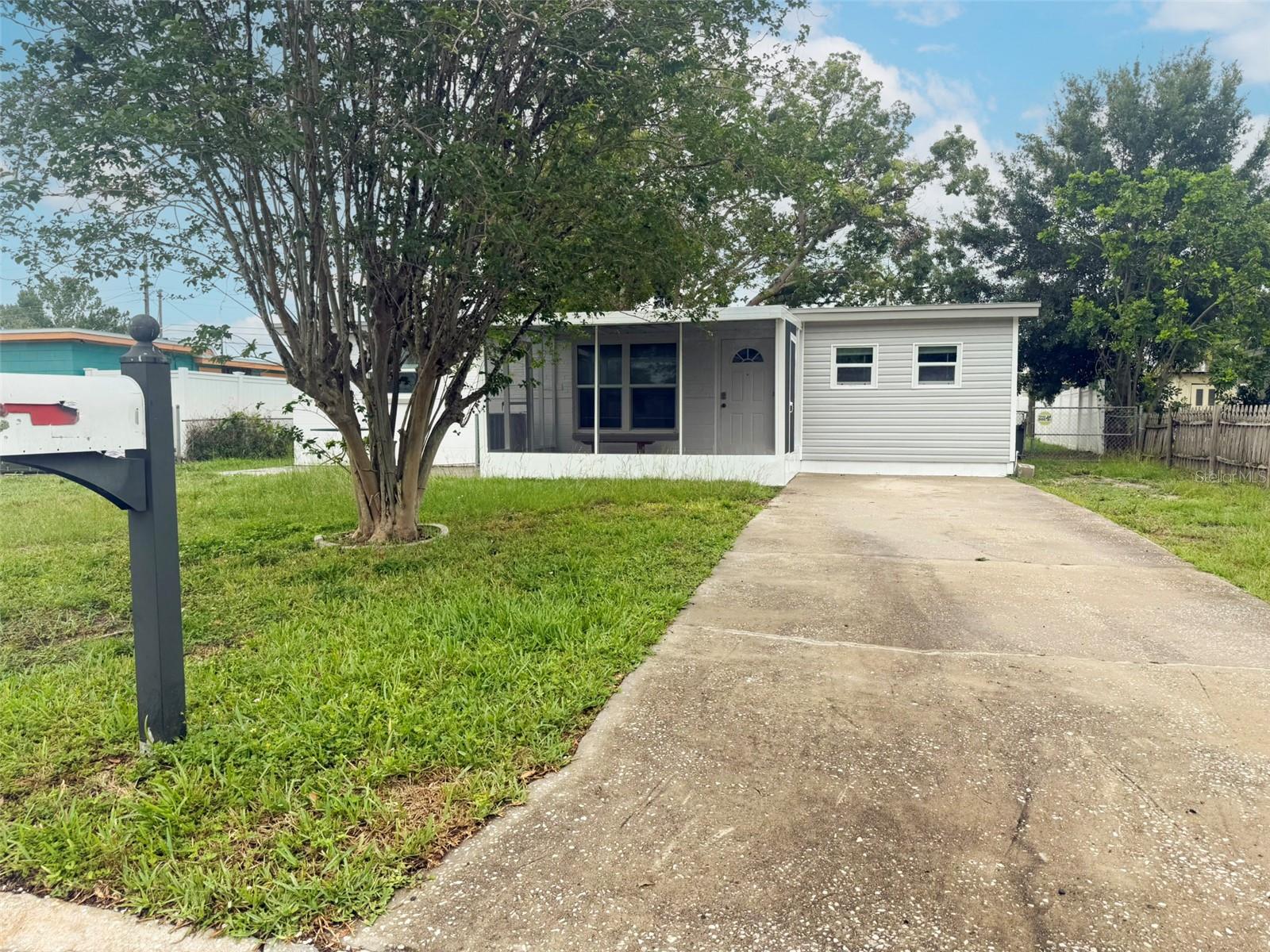 CRESTRIDGE 6TH ADD - Residential Lease