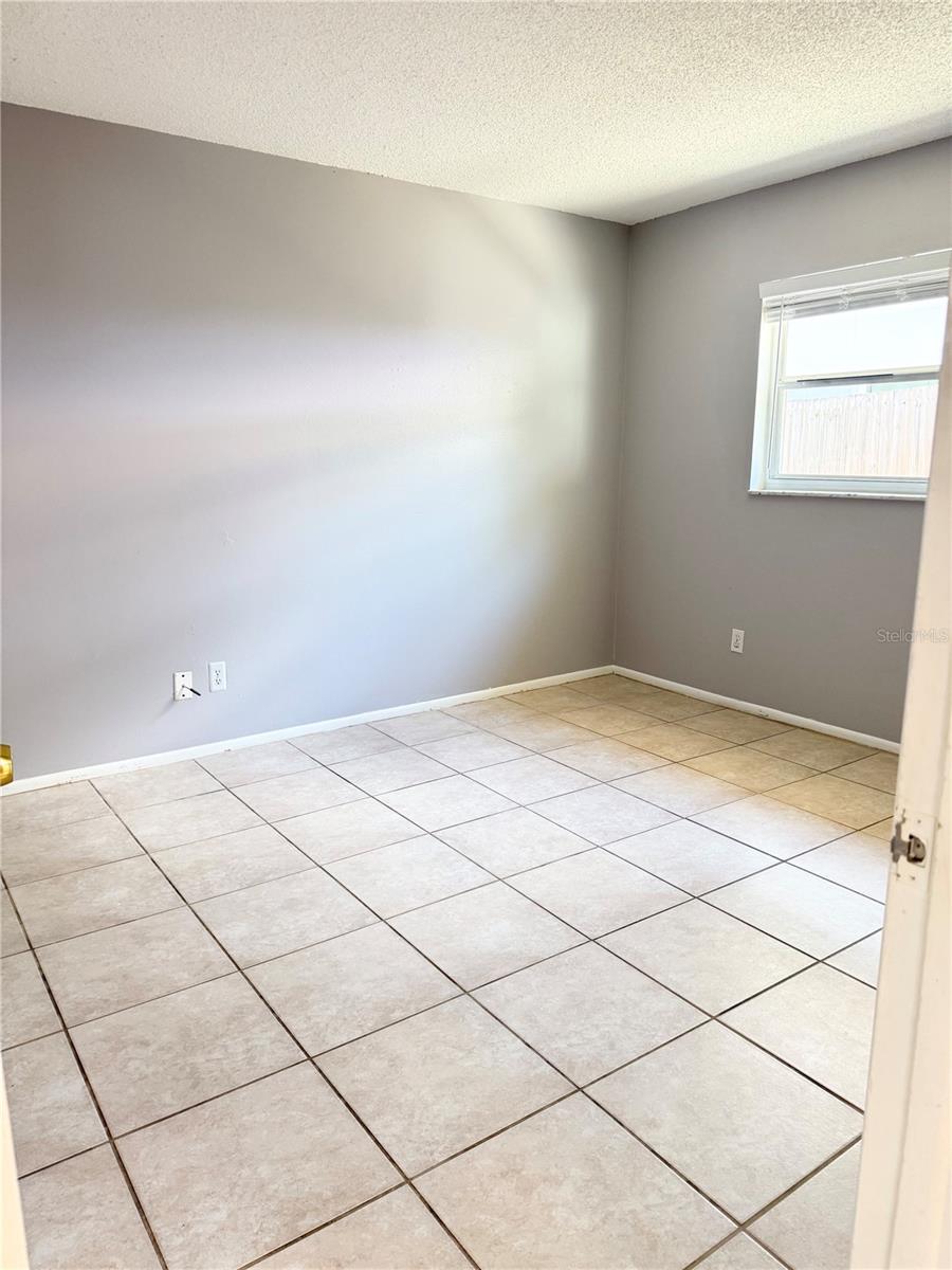 WHITEGATES SUB - Residential Lease