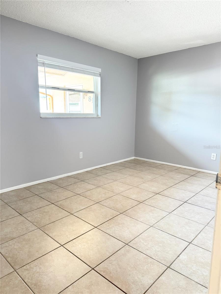 WHITEGATES SUB - Residential Lease