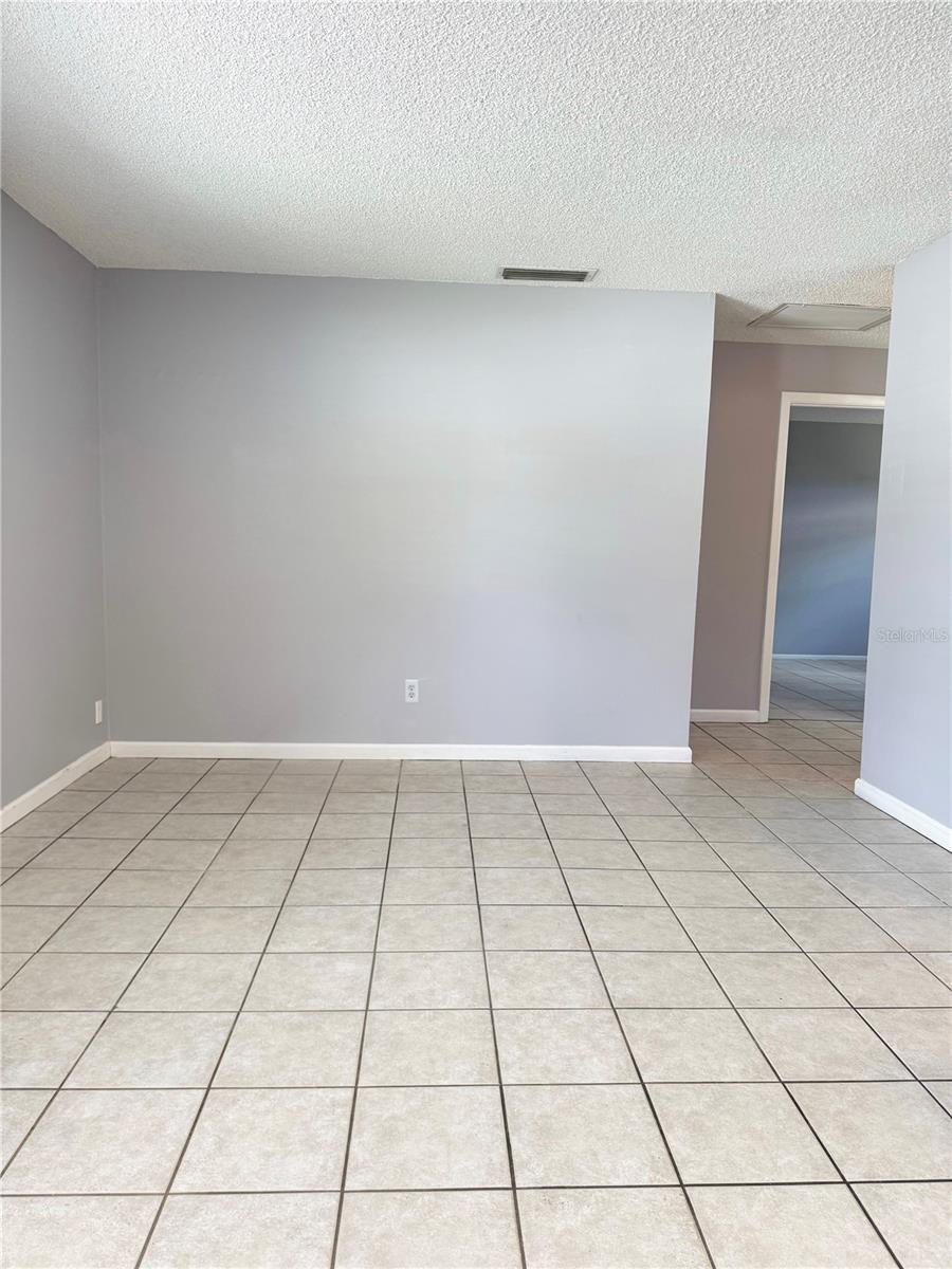 WHITEGATES SUB - Residential Lease