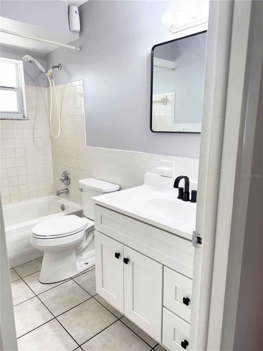 WHITEGATES SUB - Residential Lease