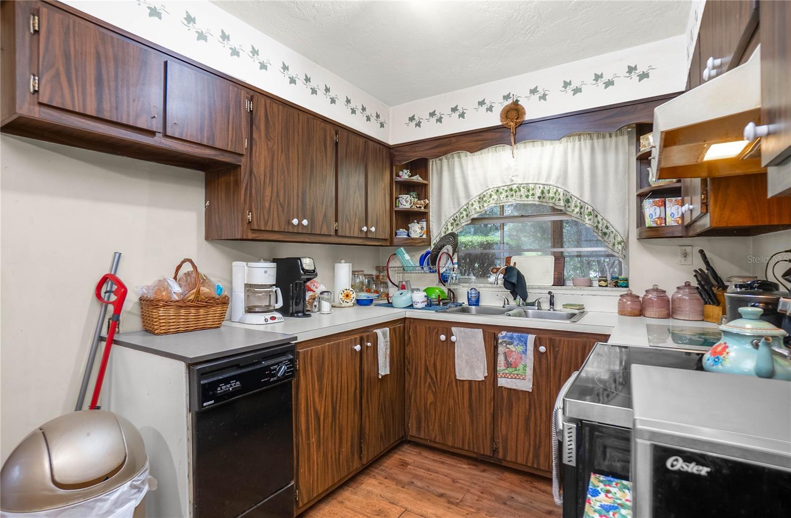 28 N EDINBURGH DRIVE