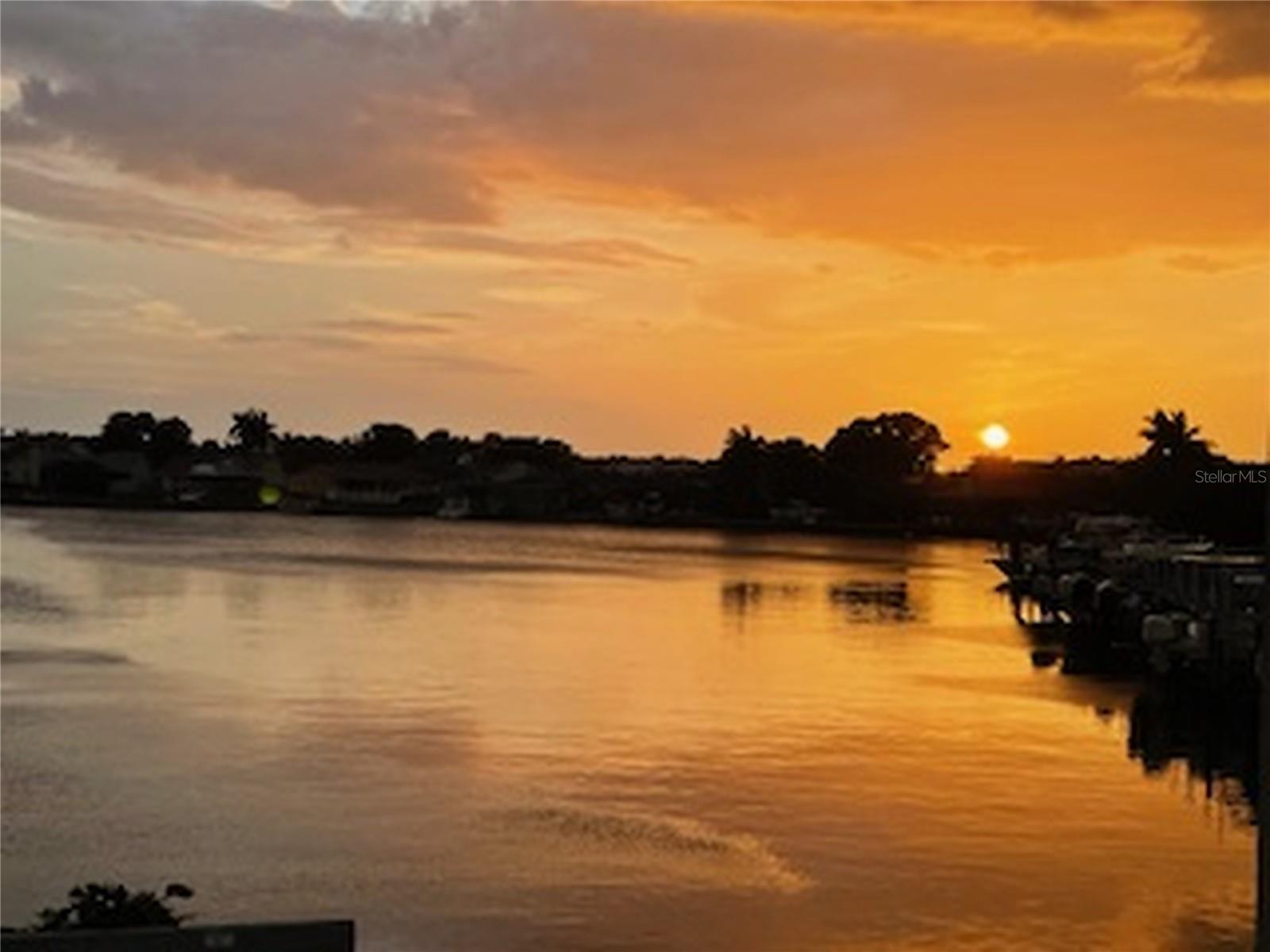 TOWN SHORES OF GULFPORT - Residential