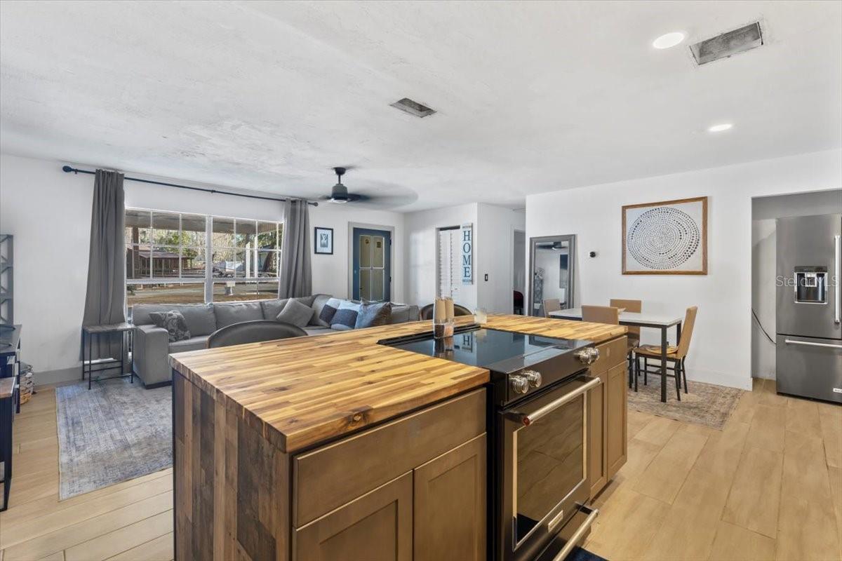 ORANGE CITY TERRACE - Residential