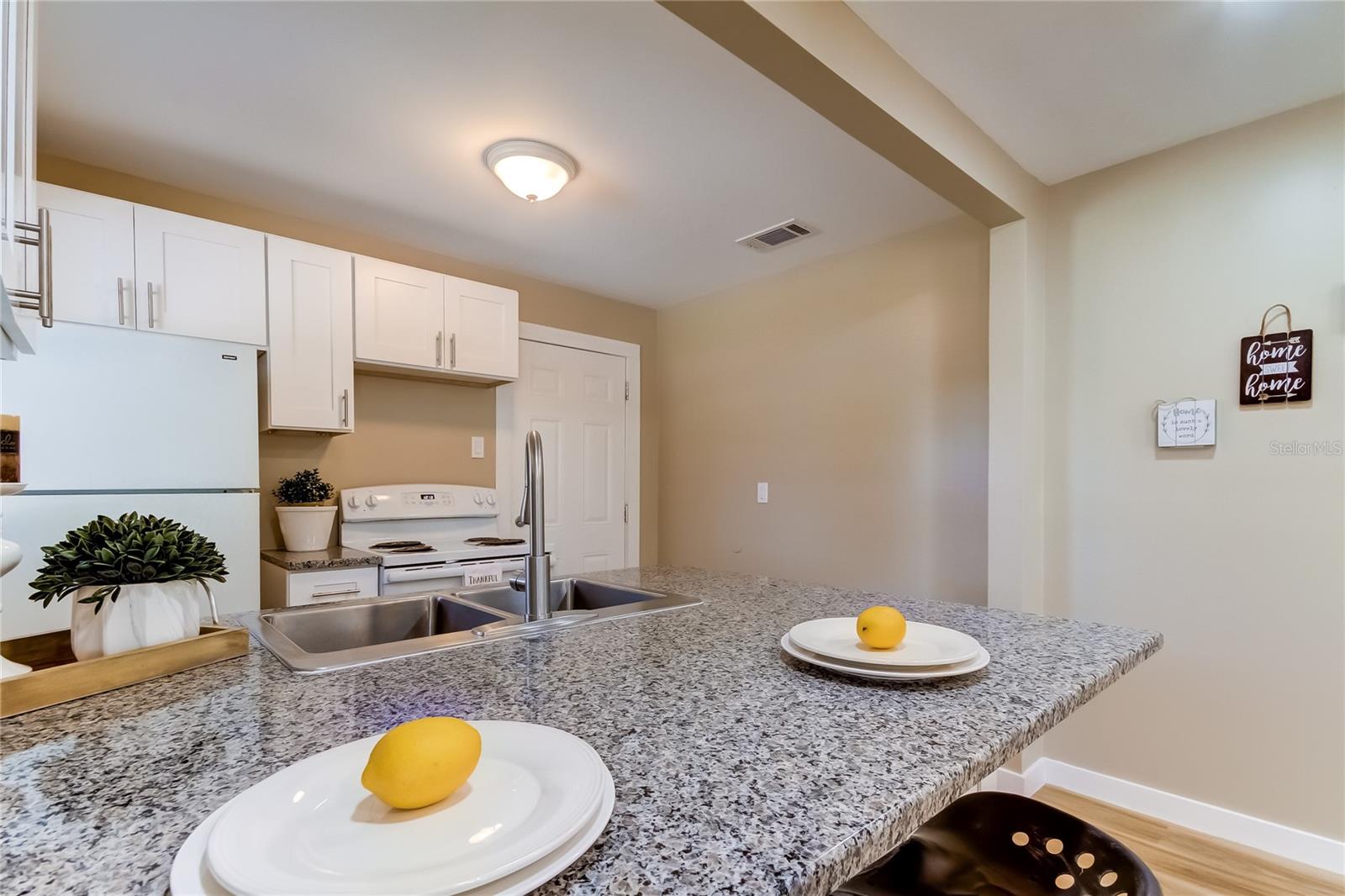 DALYS SUB REV - Residential Lease