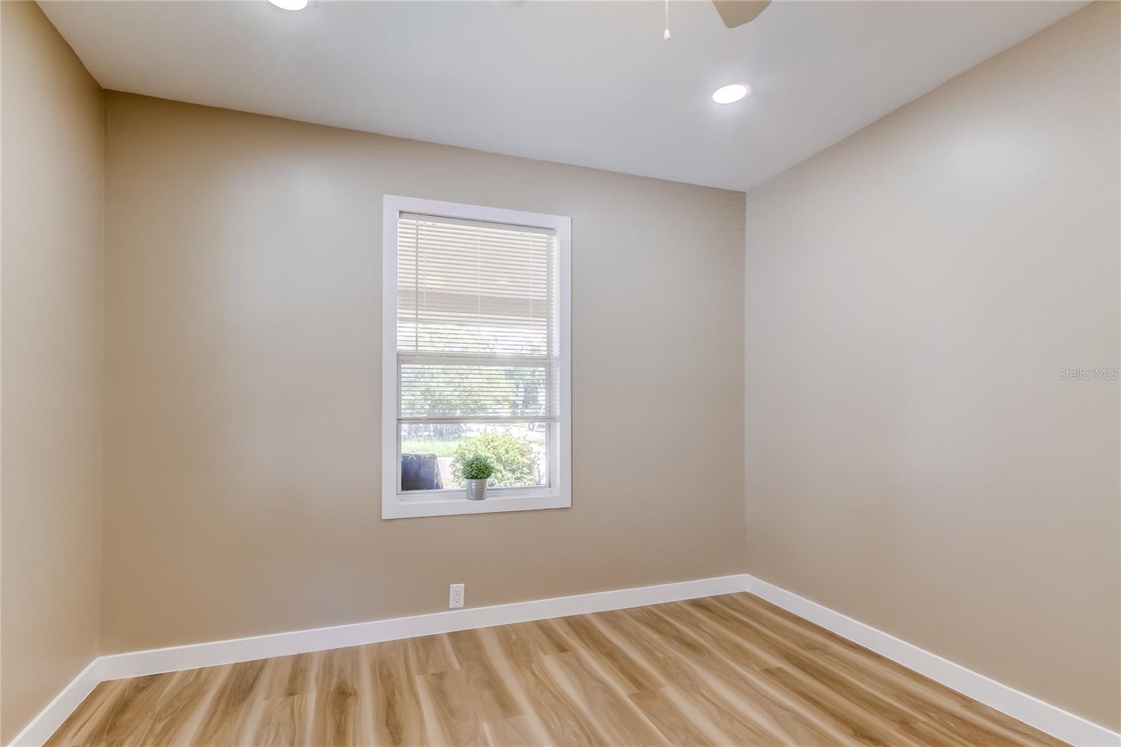 DALYS SUB REV - Residential Lease