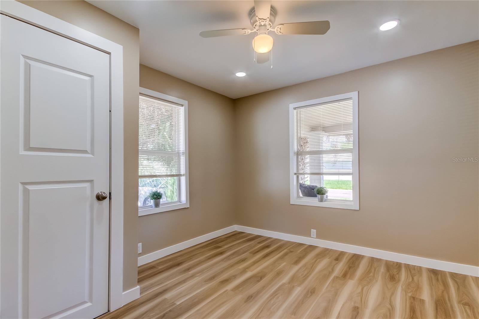 DALYS SUB REV - Residential Lease