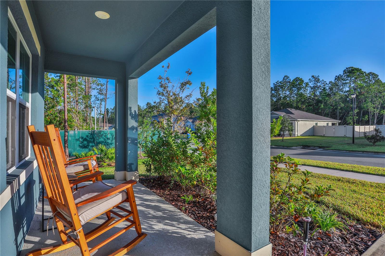 333 SUNSET POINT DRIVE