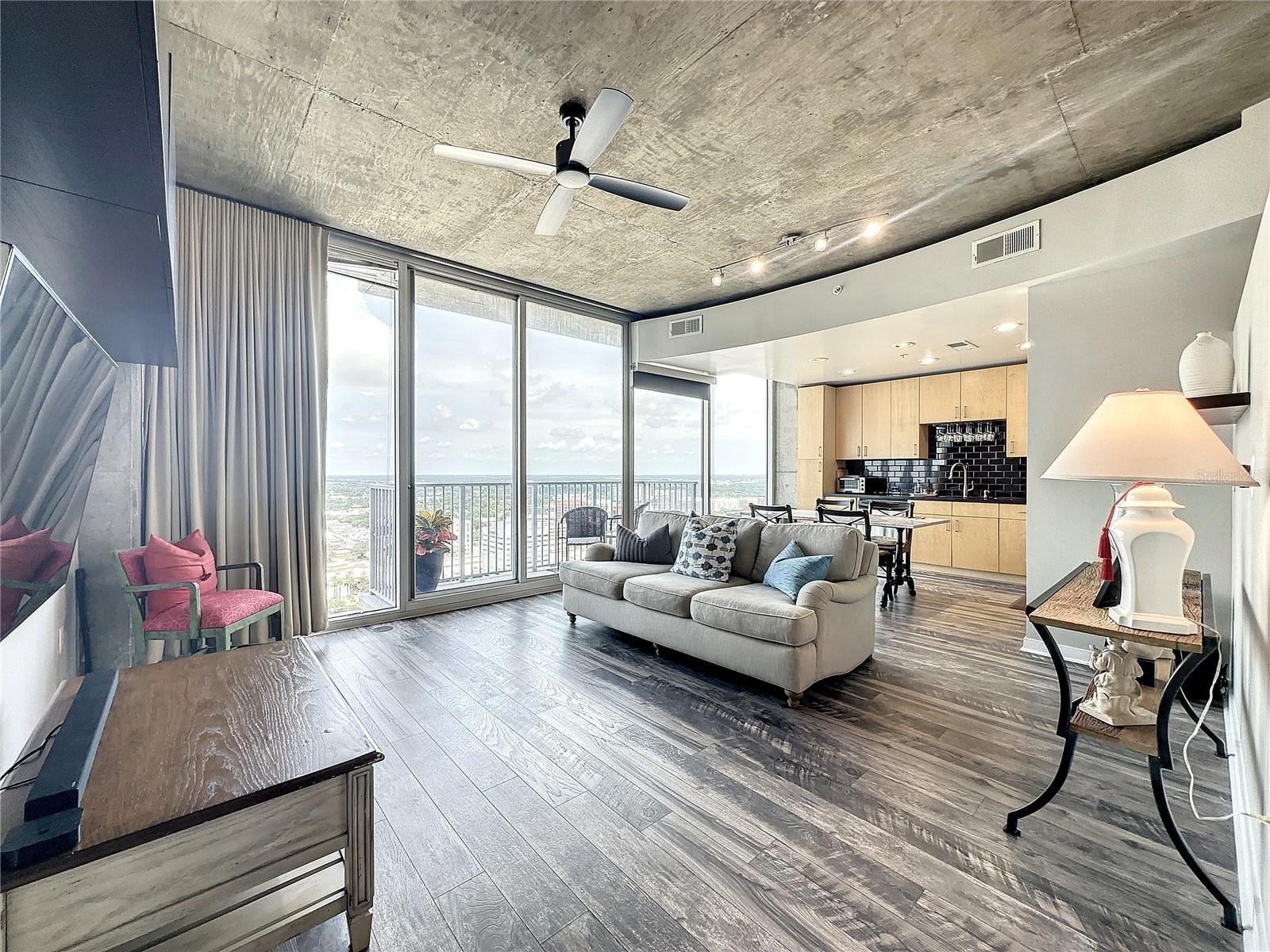 155 S COURT AVENUE 2708