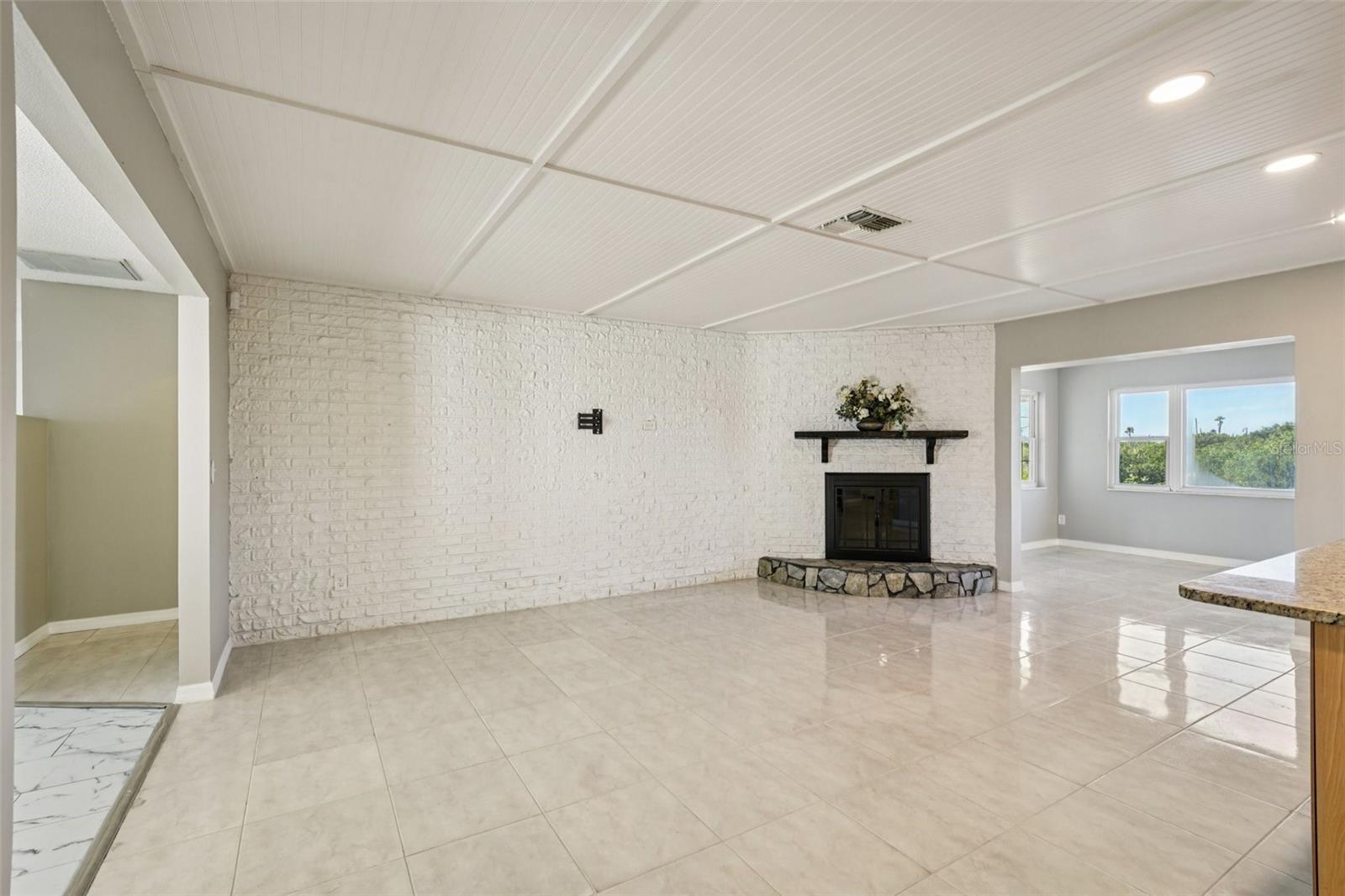 WEST PORT SUB - Residential