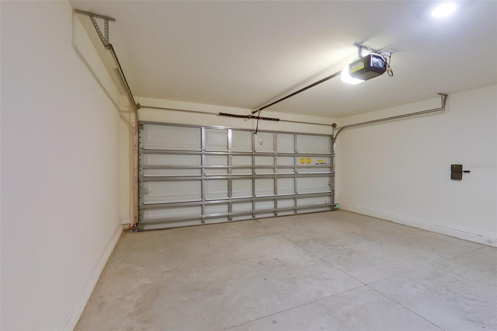 OCALA CROSSINGS - Residential Lease