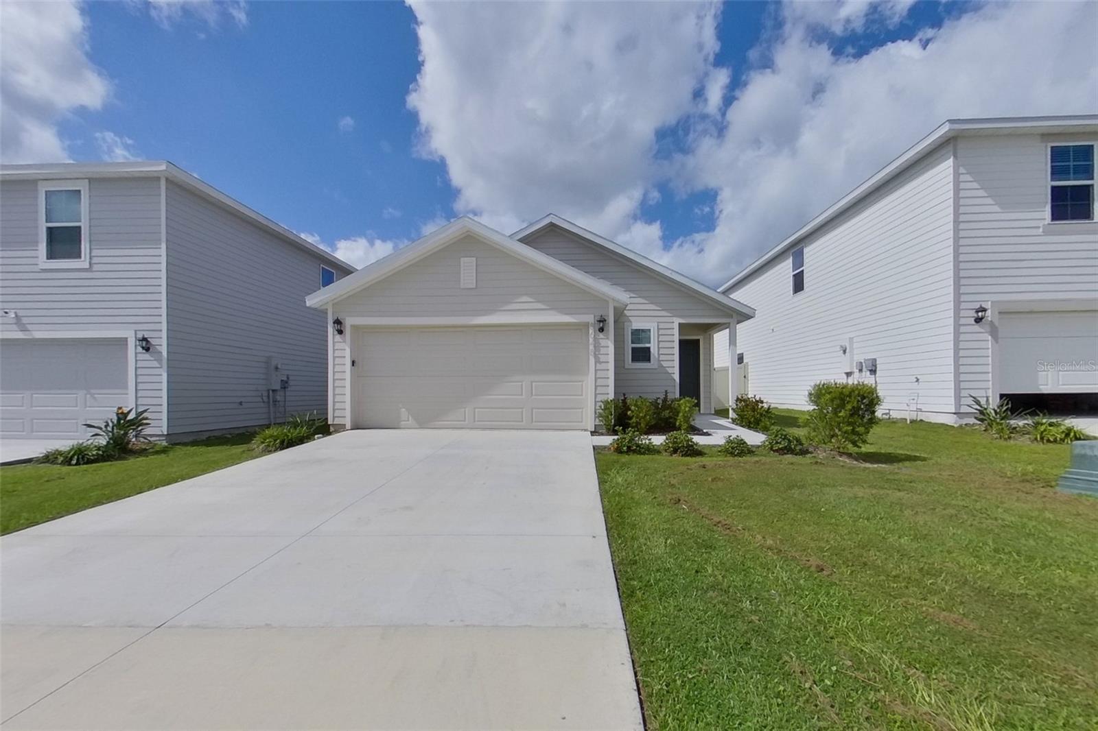 OCALA CROSSINGS - Residential Lease