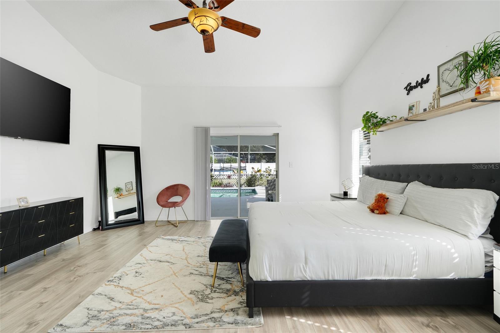 HAMPTON CHASE - Residential