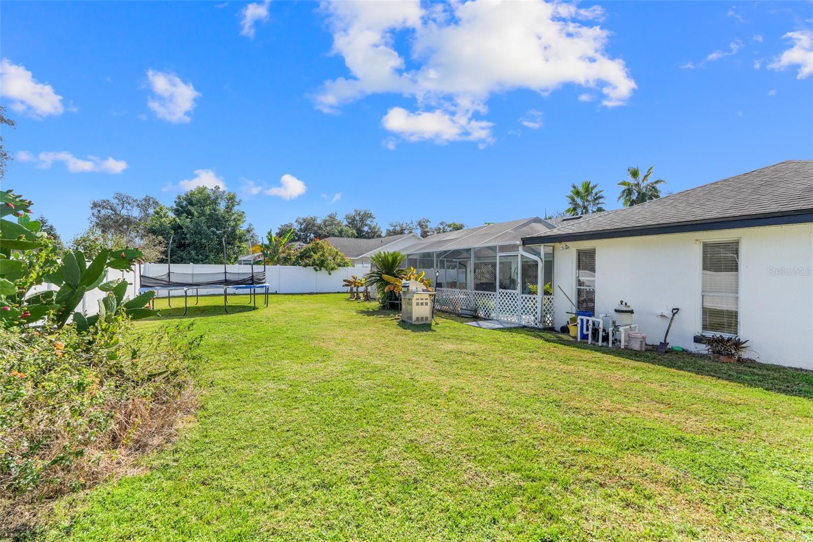 HAMPTON CHASE - Residential