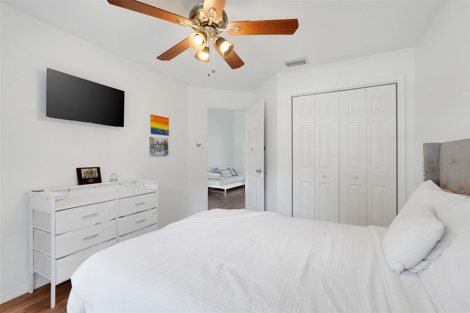 HAMPTON CHASE - Residential