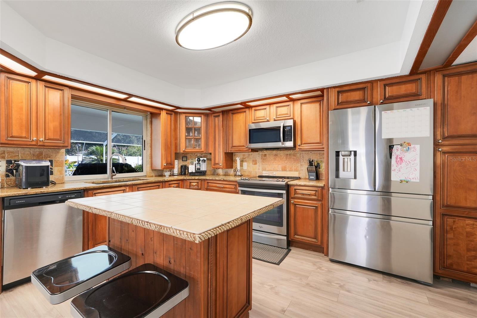 HAMPTON CHASE - Residential