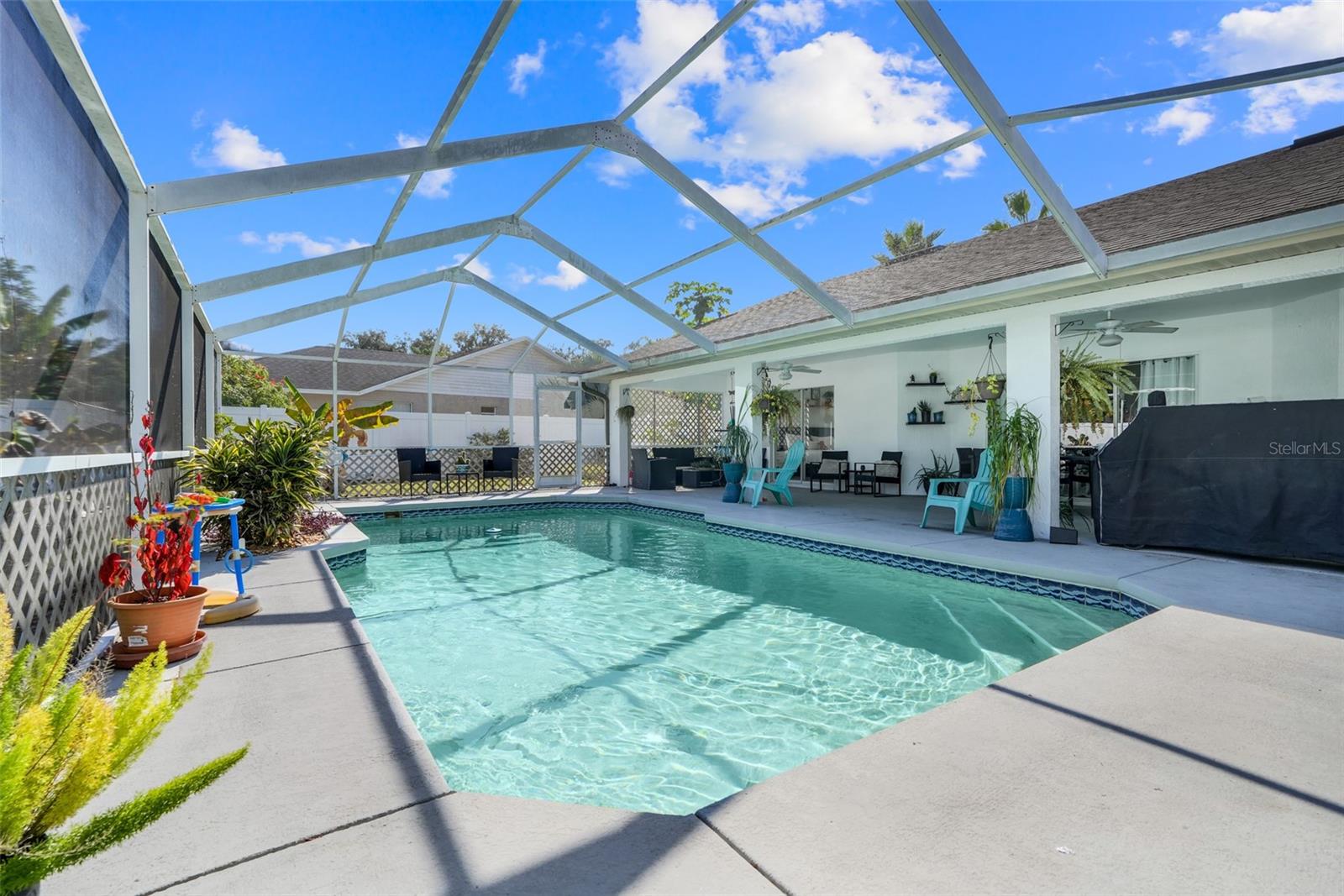 HAMPTON CHASE - Residential